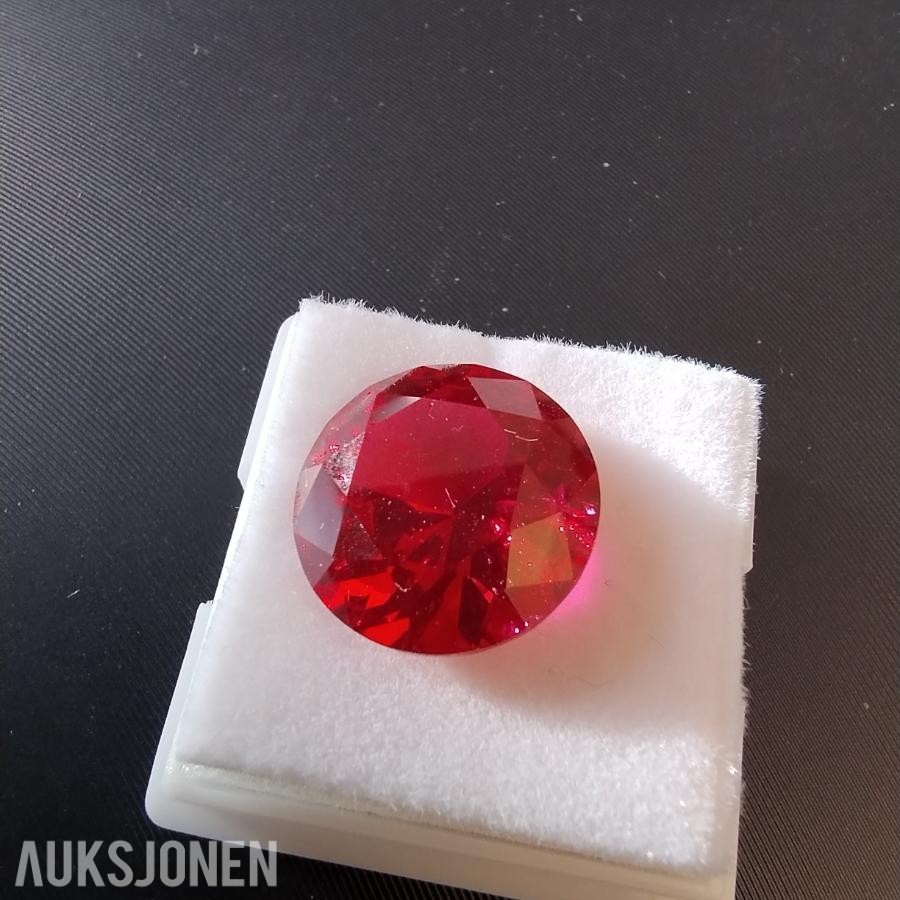 Nydelig Rubin Round Brilliant * 5.14 CT * med Sertifikat 